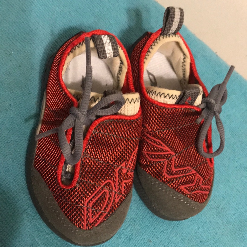 DKNY children’s shoes